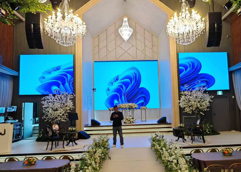 IN-B Series LED Display - Installation Example